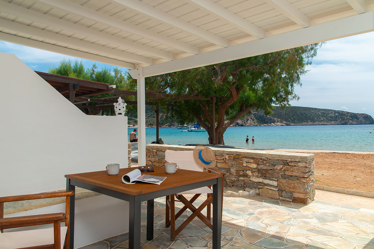 Αυλή με θέα στη θάλασσσα